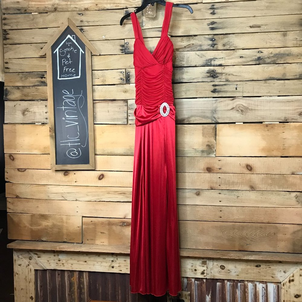 Long red formal/evening gown Sz S
